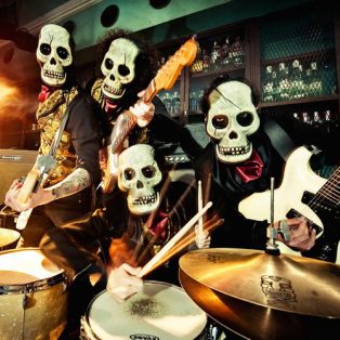 LOS TIKI